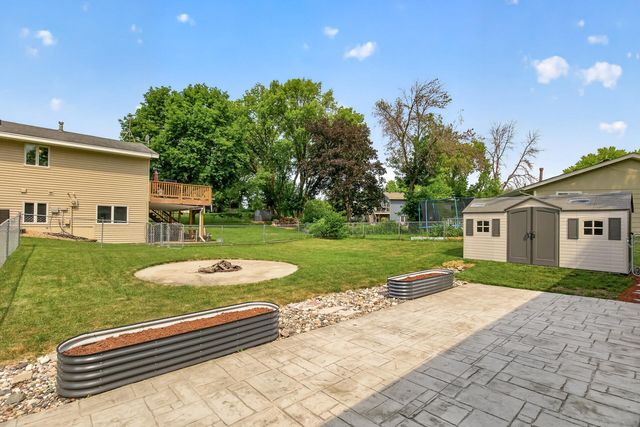 1520 Independence Avenue, Chaska, MN 55318