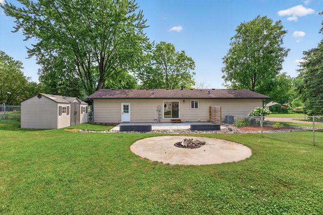 1520 Independence Avenue, Chaska, MN 55318