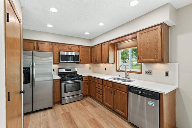1520 Independence Avenue, Chaska, MN 55318