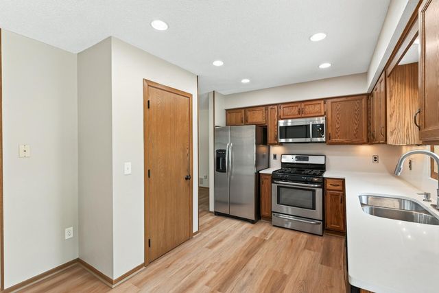 1520 Independence Avenue, Chaska, MN 55318