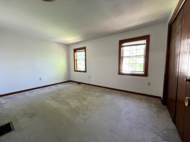 80 Smith St 2A, Lowell, MA 01851