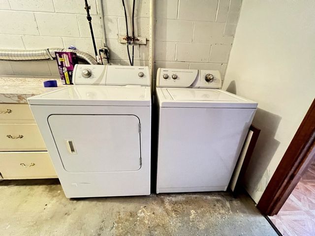 80 Smith St 2A, Lowell, MA 01851