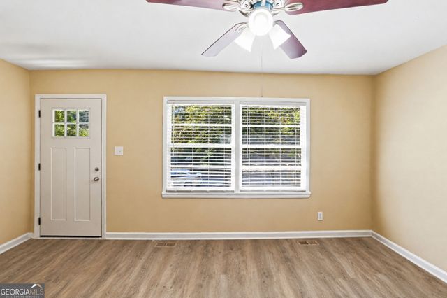 306 Ard Place NW, Atlanta, GA 30331