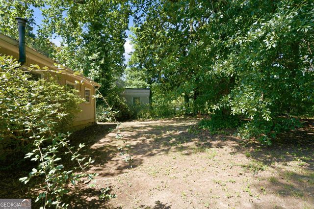306 Ard Place NW, Atlanta, GA 30331