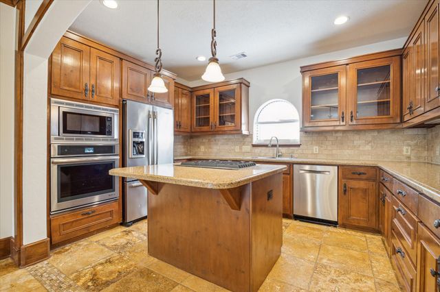 3614 Lancashire, Houston, TX 77027