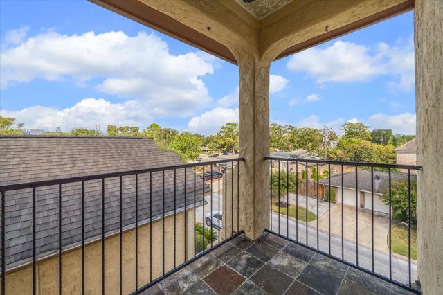 3614 Lancashire, Houston, TX 77027