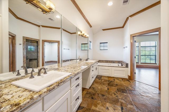 3614 Lancashire, Houston, TX 77027