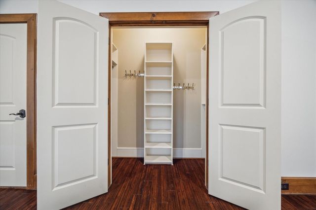 3614 Lancashire, Houston, TX 77027