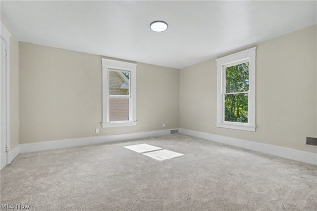 455 Scott Street NE, Warren, OH 44483
