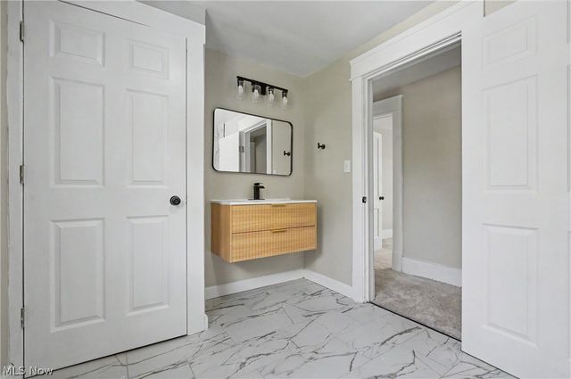 455 Scott Street NE, Warren, OH 44483