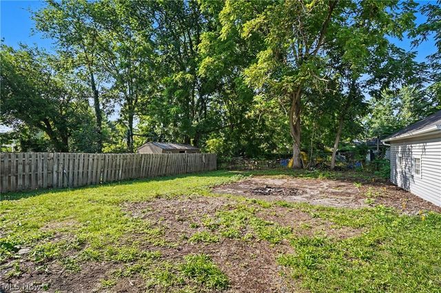 455 Scott Street NE, Warren, OH 44483