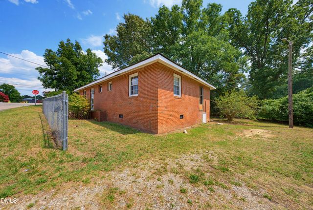 6225 Creedmoor Road, Raleigh, NC 27612