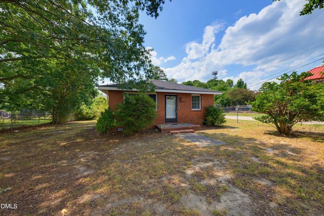 6225 Creedmoor Road, Raleigh, NC 27612