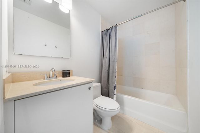 60 SW 13th St 4008, Miami, FL 33130