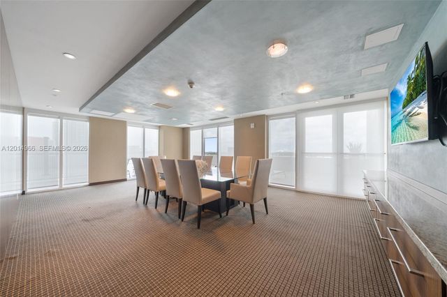 60 SW 13th St 4008, Miami, FL 33130
