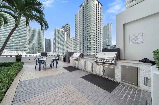 60 SW 13th St 4008, Miami, FL 33130