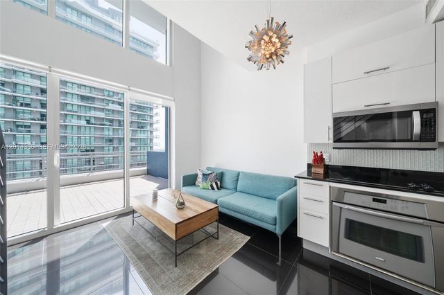 60 SW 13th St 4008, Miami, FL 33130