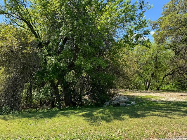 56 Eton Green Cir, San Antonio, TX 78257