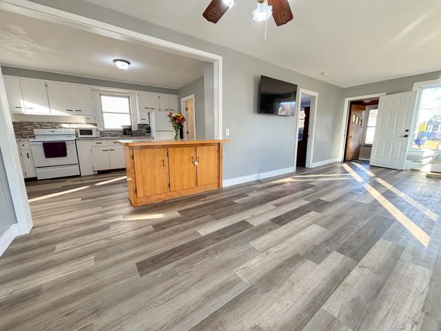 314 E Vernon Avenue, Fergus Falls, MN 56537