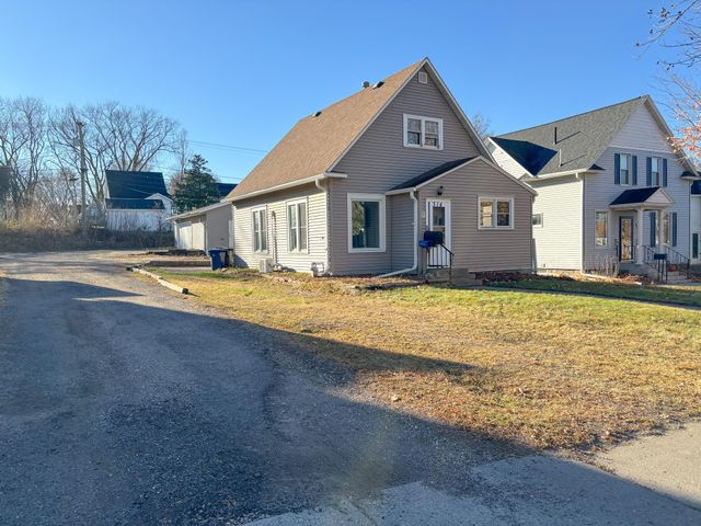 314 E Vernon Avenue, Fergus Falls, MN 56537