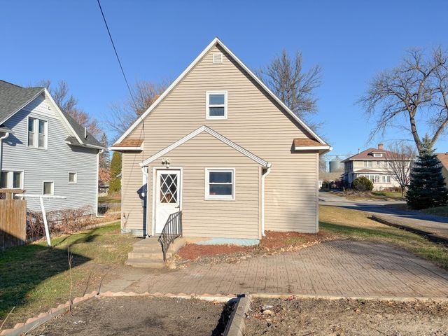 314 E Vernon Avenue, Fergus Falls, MN 56537