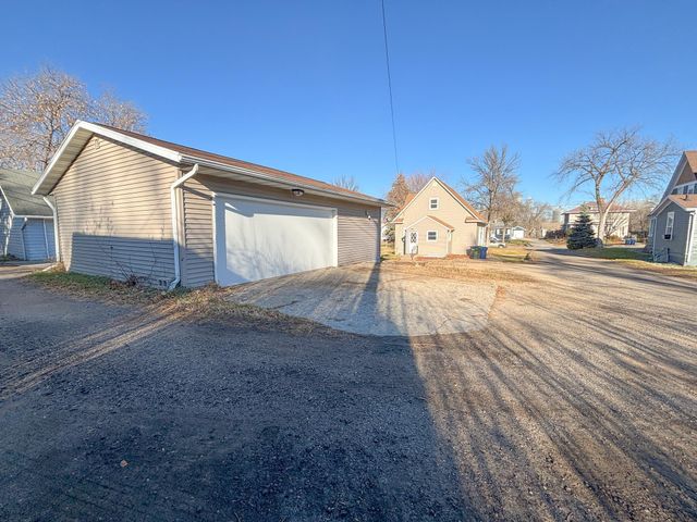314 E Vernon Avenue, Fergus Falls, MN 56537