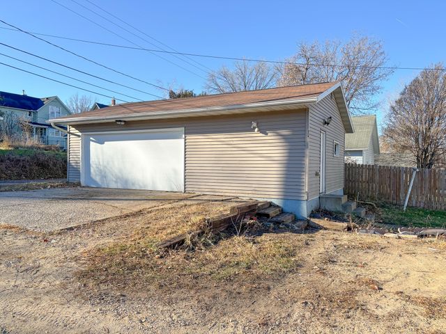 314 E Vernon Avenue, Fergus Falls, MN 56537