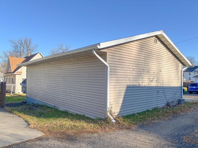 314 E Vernon Avenue, Fergus Falls, MN 56537
