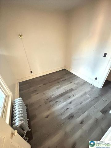 323 8th Street North 2F, Allentown City, PA 18102