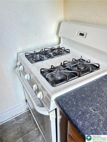 323 8th Street North 2F, Allentown City, PA 18102