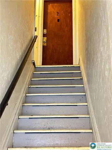 323 8th Street North 2F, Allentown City, PA 18102