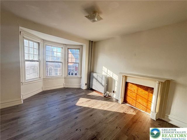 323 8th Street North 2F, Allentown City, PA 18102