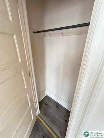 323 8th Street North 2F, Allentown City, PA 18102