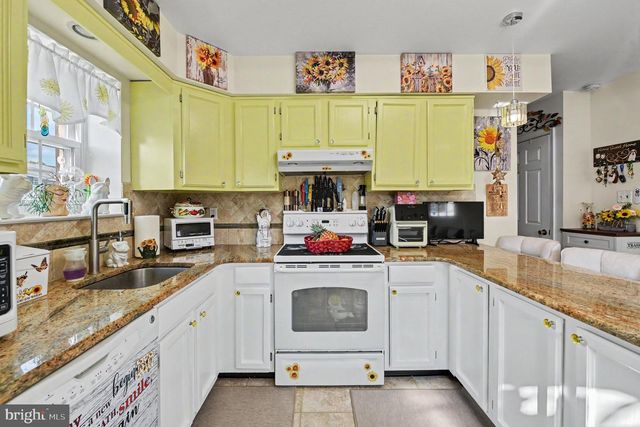 2496 DRAGON CIR, West Norriton, PA 19403