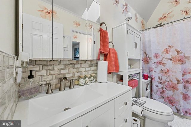 2496 DRAGON CIR, West Norriton, PA 19403
