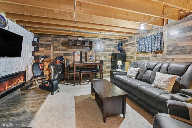 2496 DRAGON CIR, West Norriton, PA 19403