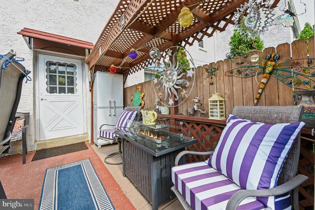 2496 DRAGON CIR, West Norriton, PA 19403