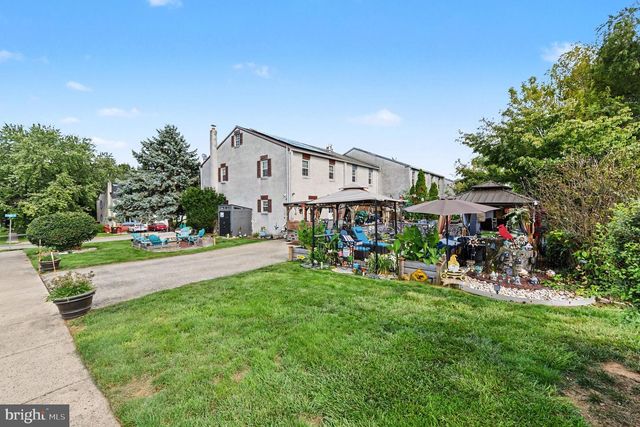 2496 DRAGON CIR, West Norriton, PA 19403