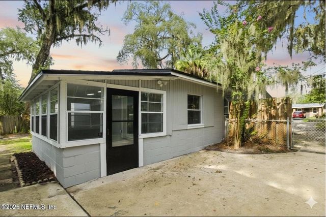 249 MERCURY Drive, Orange Park, FL 32073