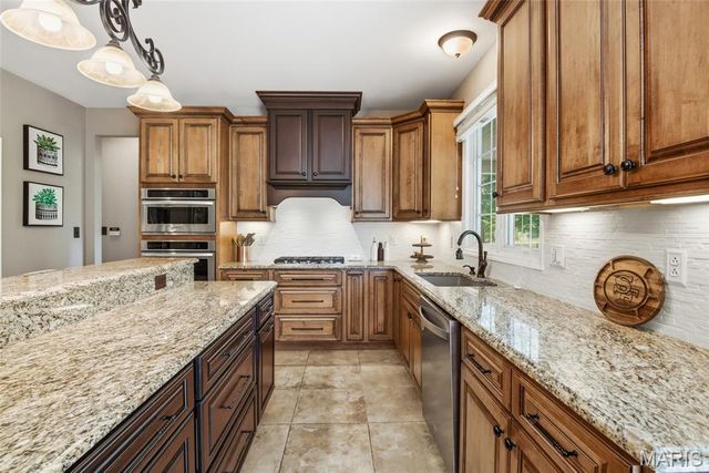 207 Knollhaven Trail, O'fallon, IL 62269