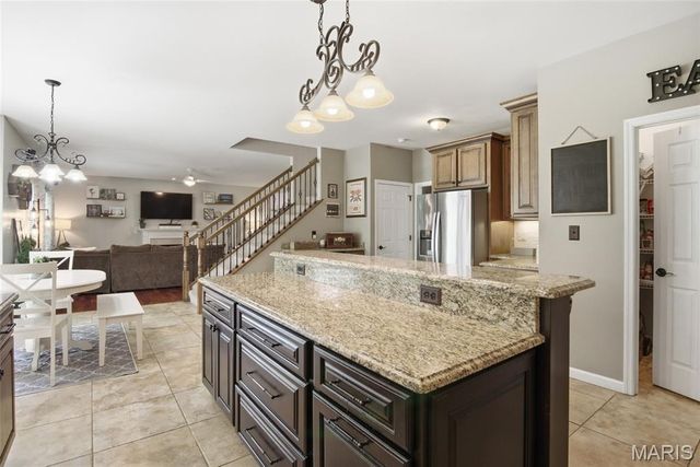 207 Knollhaven Trail, O'fallon, IL 62269