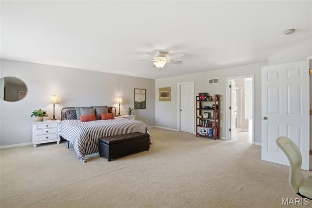 207 Knollhaven Trail, O'fallon, IL 62269