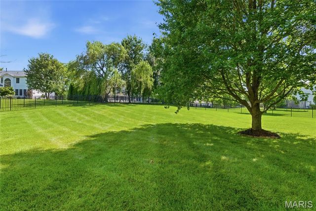 207 Knollhaven Trail, O'fallon, IL 62269