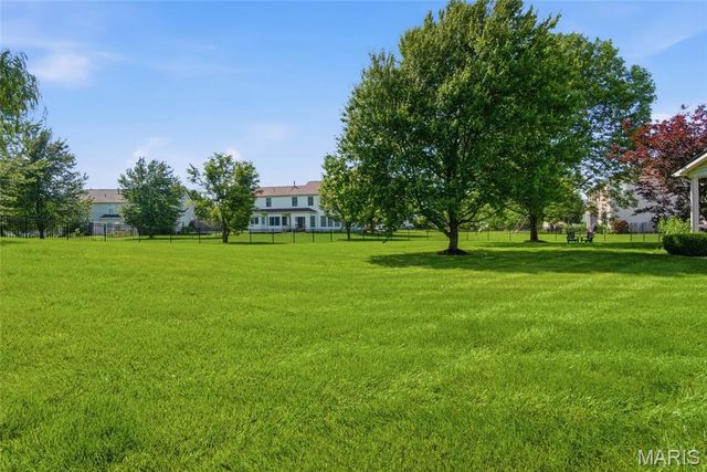 207 Knollhaven Trail, O'fallon, IL 62269