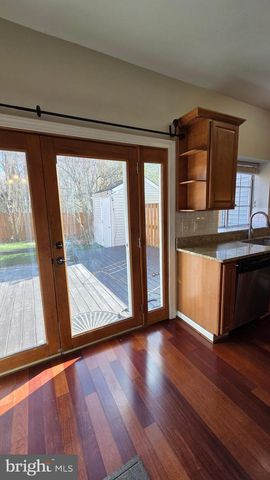 7114 WESTFIELD CT, Alexandria, VA 22306