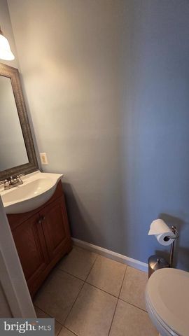 7114 WESTFIELD CT, Alexandria, VA 22306