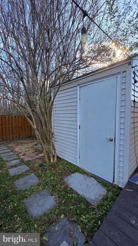 7114 WESTFIELD CT, Alexandria, VA 22306