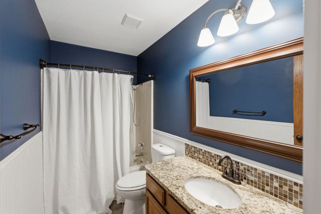 1535 N Chambers Ct, Wichita, KS 67212