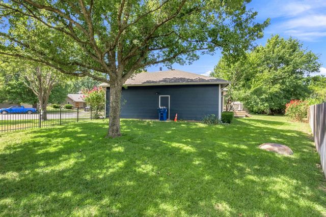 1535 N Chambers Ct, Wichita, KS 67212