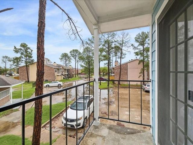 7402 Alabonson Road 202, Houston, TX 77088
